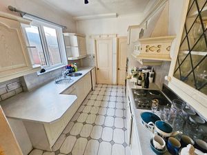 Photo 11- click for photo gallery